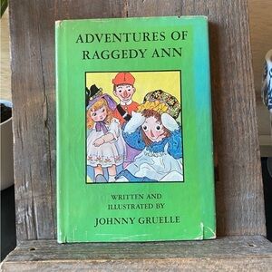 VINTAGE 1979 Adventures of Raggedy Ann Children’s Book